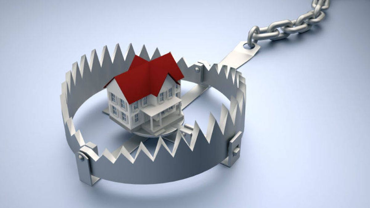 Para vender una vivienda, ¿es obligatorio estar al día con las deudas de la comunidad?