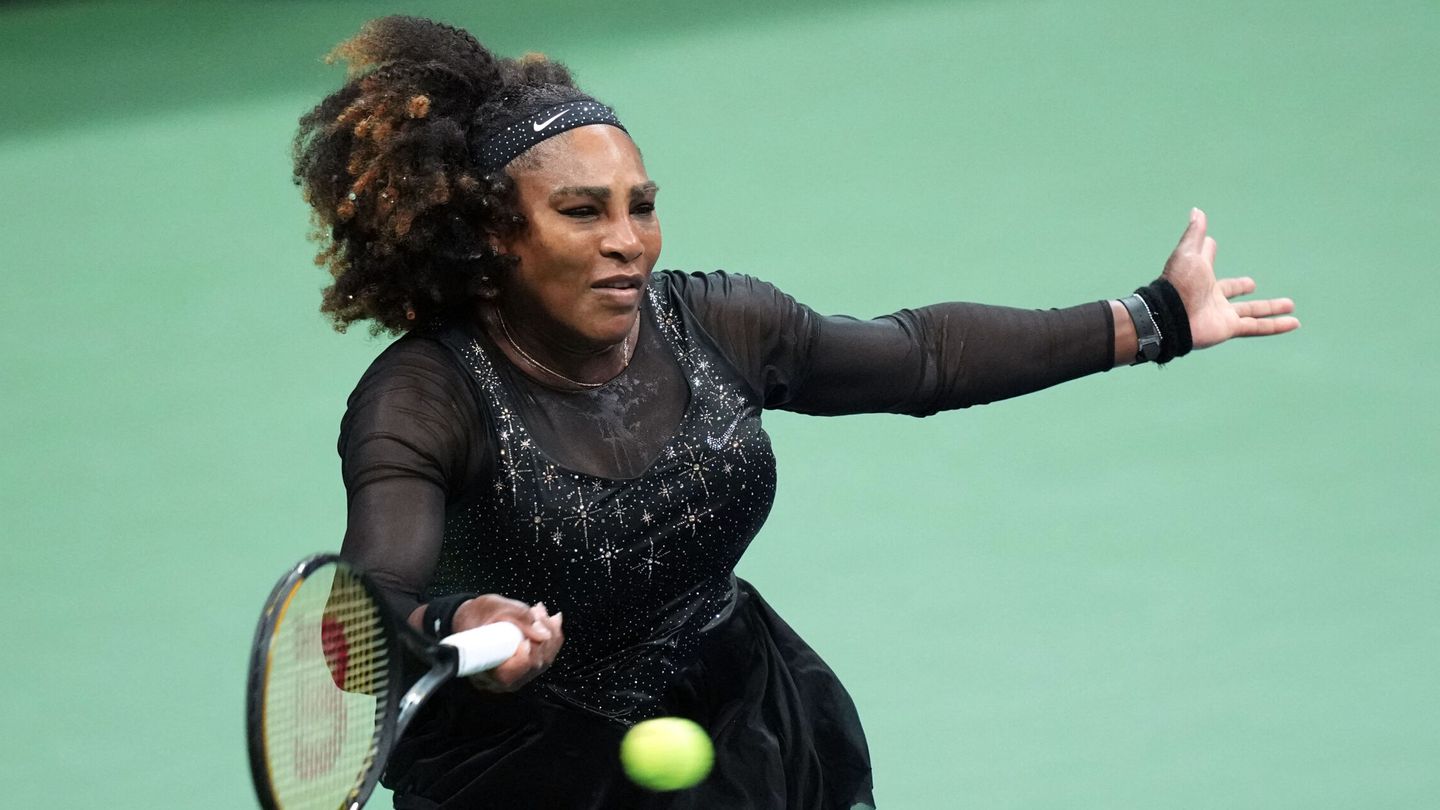 Serena Williams, durante su último torneo. (EFE/Danielle Parhizkaran)