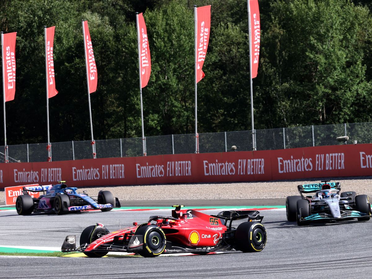 Foto: Carlos Sainz, durante la clasificación al sprint del Gran Premio de Austria. (REUTERS/Florion Goga)
