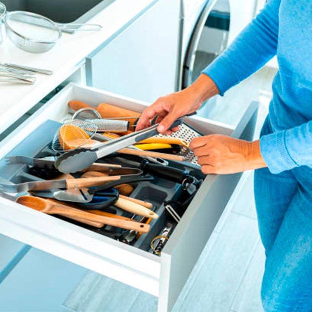Los utensilios de cocina que debes evitar guardar en los cajones