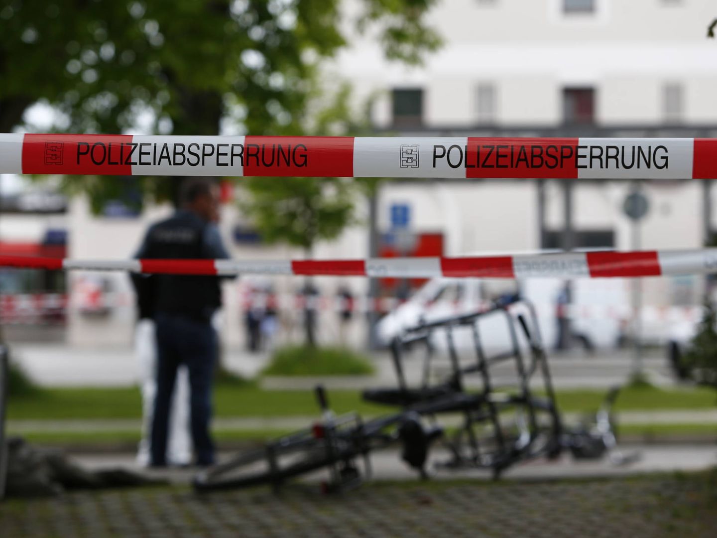 Un cordón policial en la escena de un crimen en Grafing, Alemania. (Reuters)