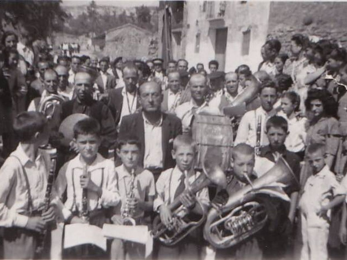 Foto: Los niños de 11 años que debutaron en la Lira de Titaguas (Valencia) en 1947. (Cedida)