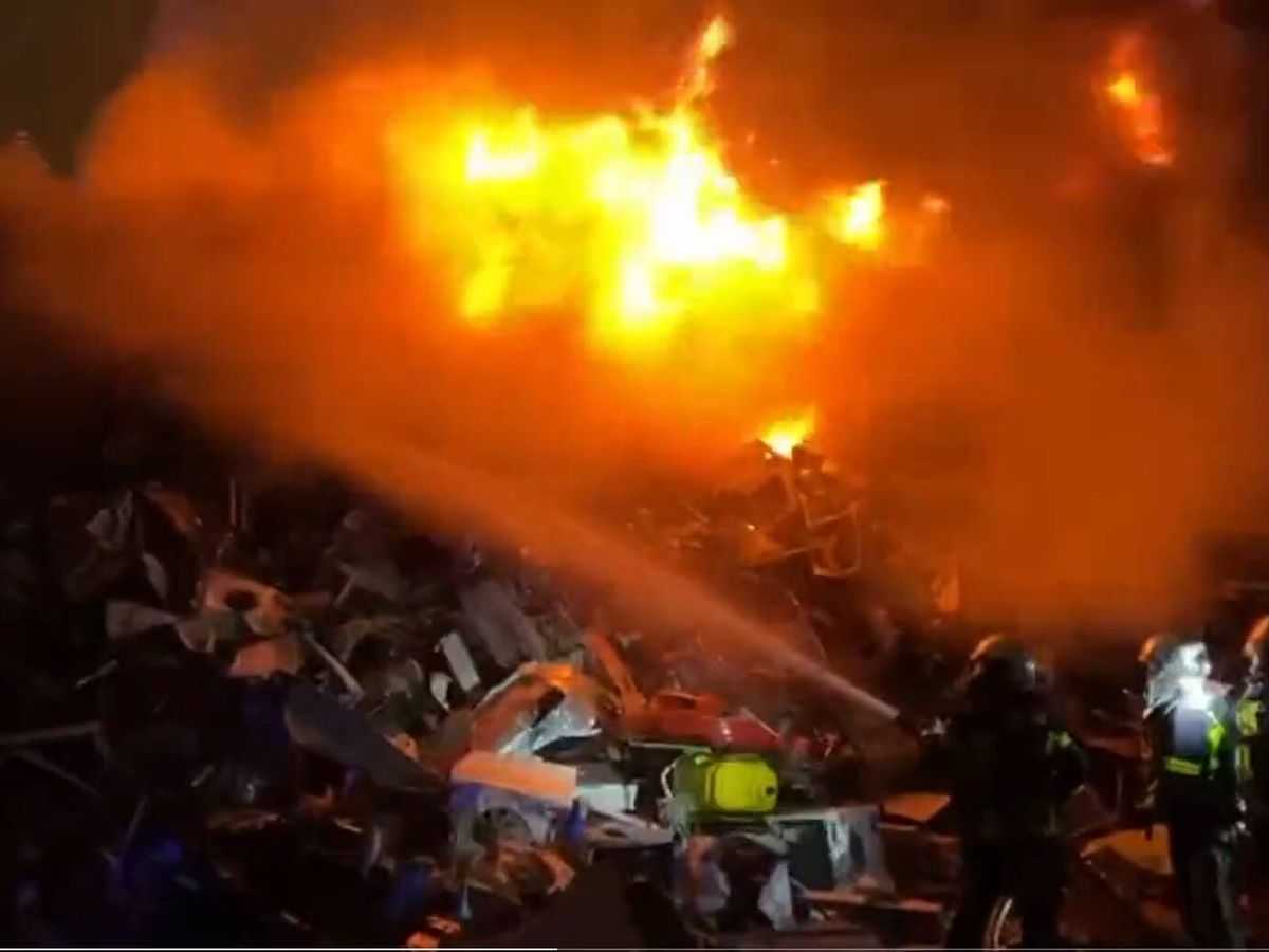 Foto: Extinción del incendio en Leganés. (112 Comunidad de Madrid)