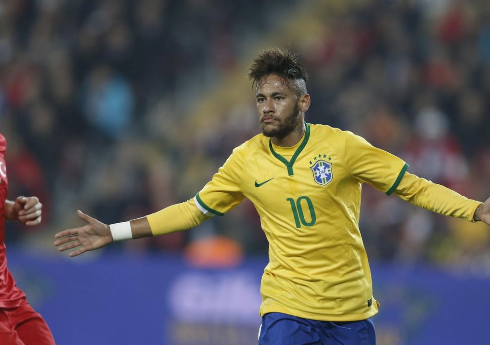 Foto: Neymar celebra un gol con la selección de Brasil, en la que ya es la gran referencia.