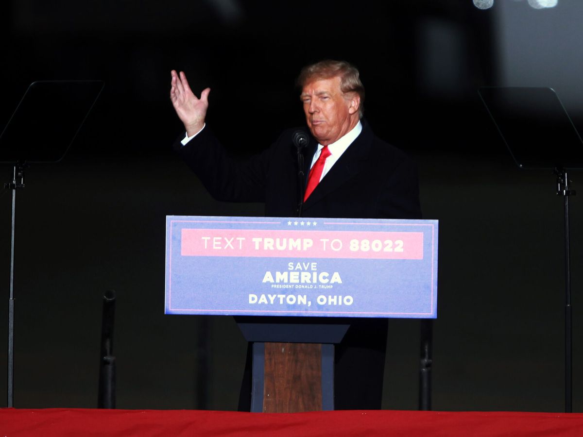 Foto: Donald Trump en un mitin en Vandalia, Ohio. (EFE/EPA/Mark Lyons)