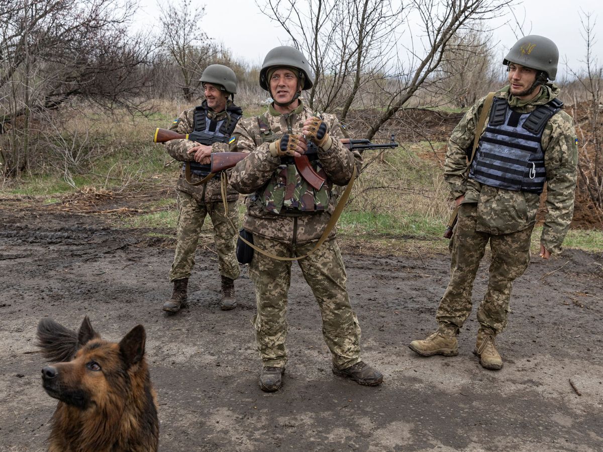 Foto: Soldados ucranianos. (Reuters/Marko Djurica)
