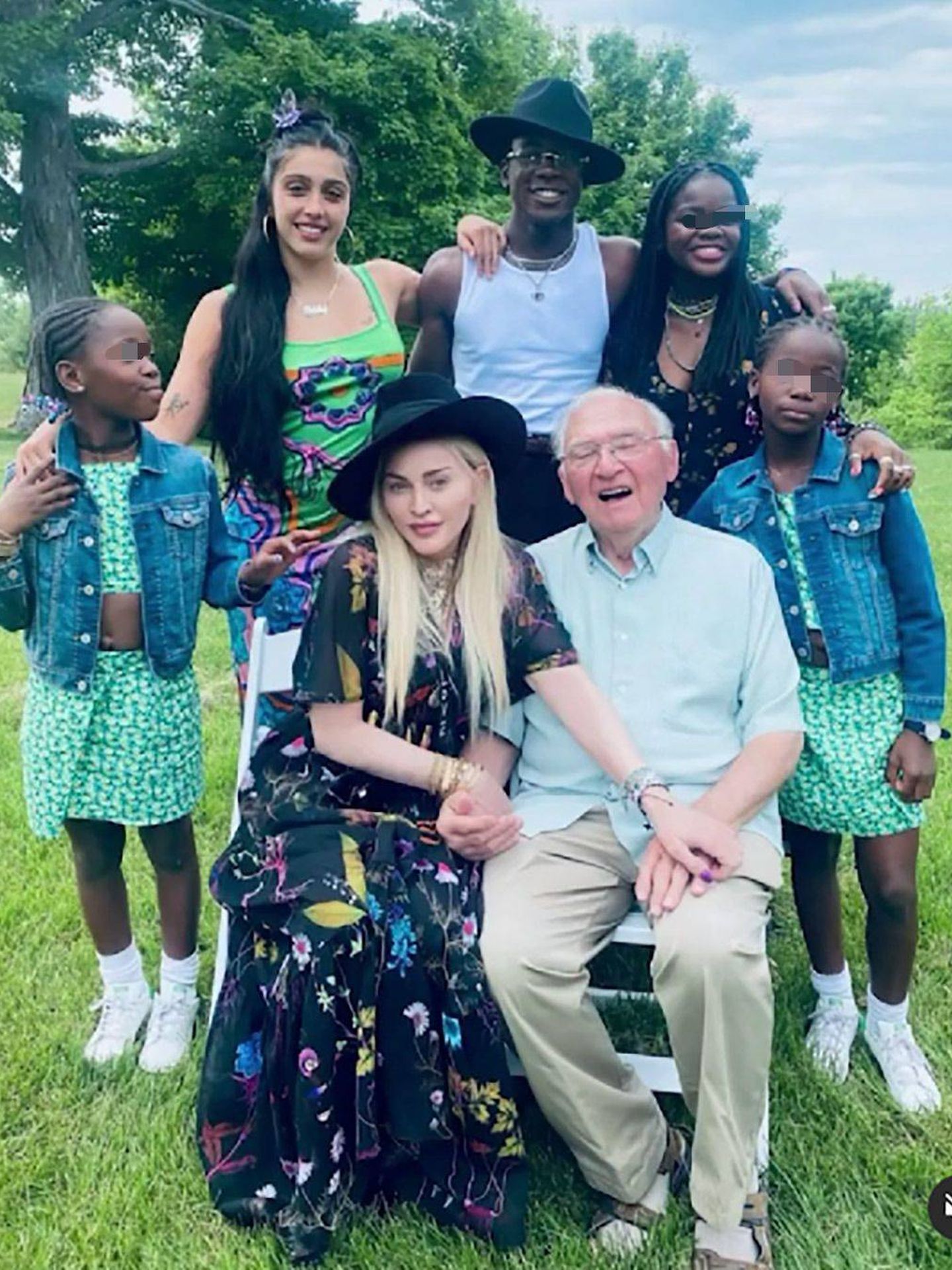  La cantante y su familia. (Instagram @madonna)