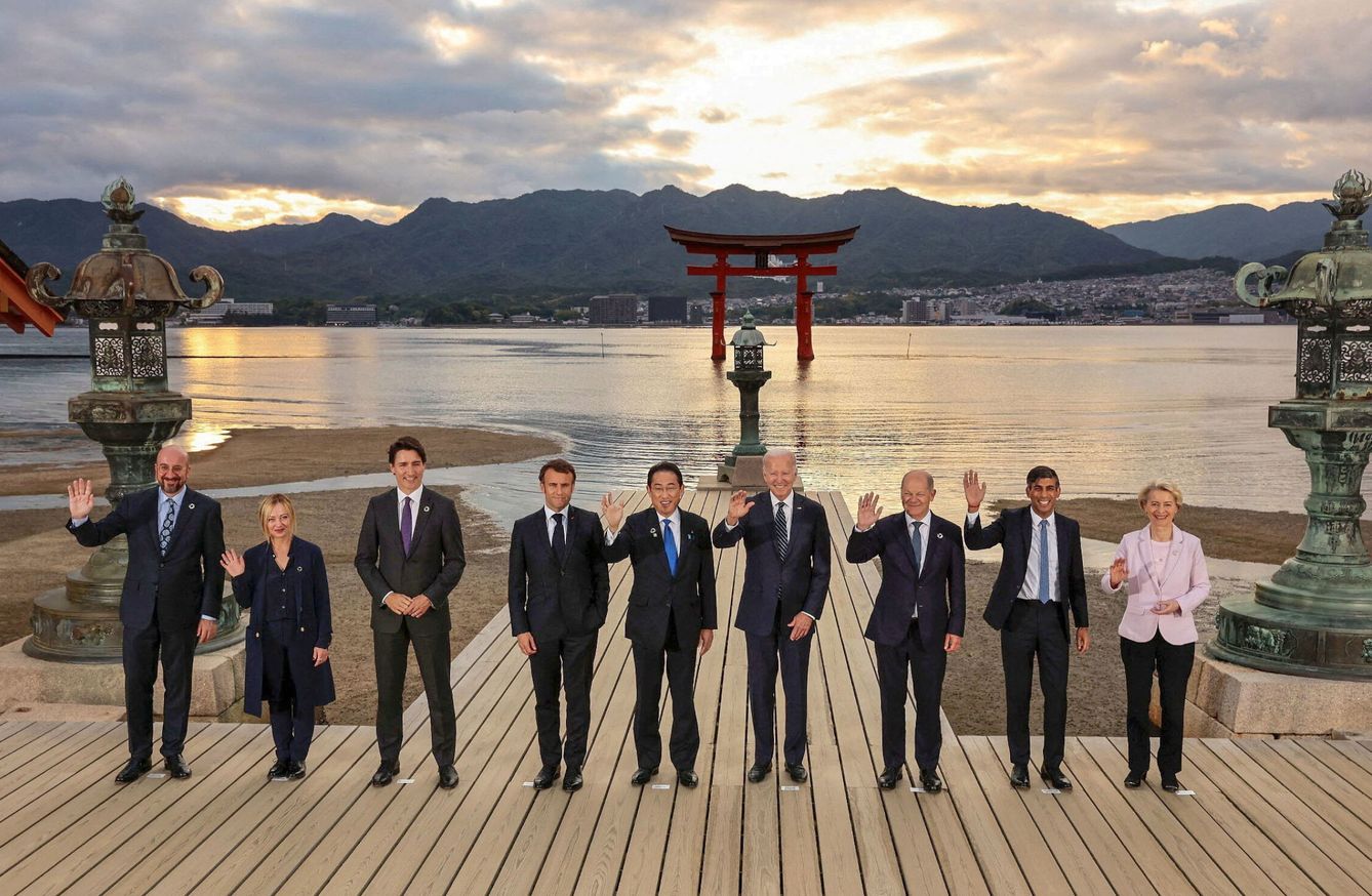 Los líderes del G7 en la cumbre de Hiroshima, Japón. (Reuters/Kyodo)