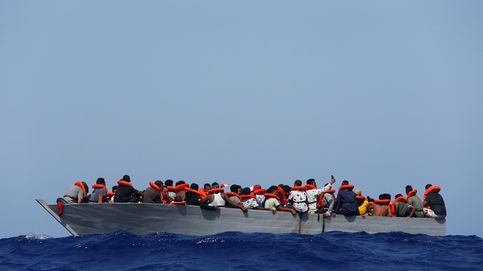 712 migrantes continúan esperando un puerto para desembarcar en el Mediterráneo