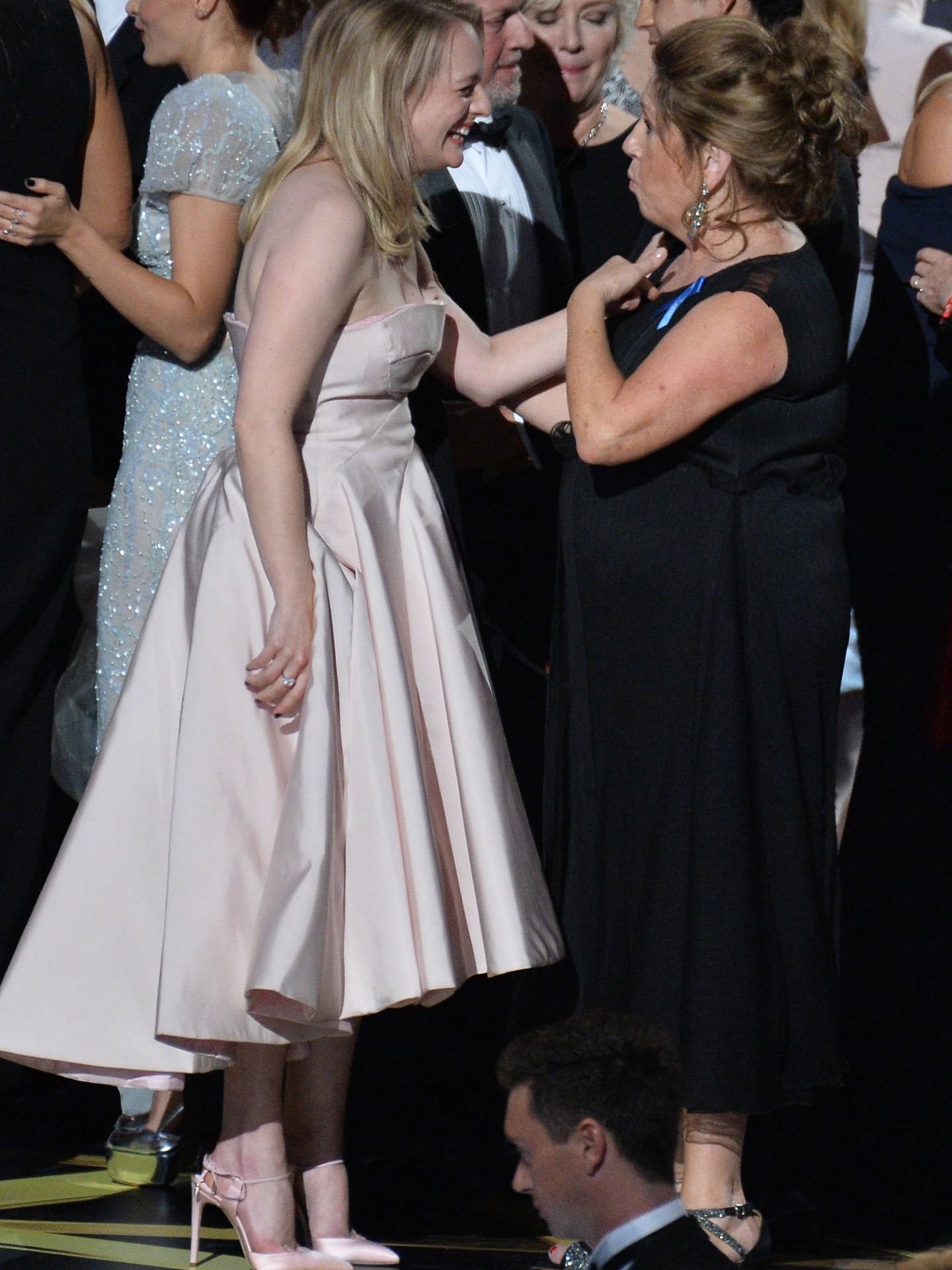 Elisabeth Moss en una imagen de los Premios Emmy 2017. (Gtres)