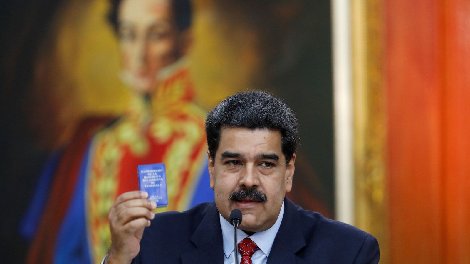 Foto: El presidente de Venezuela, Nicolás Maduro, da una rueda de prensa en el Palacio de Miraflores. (Reuters)