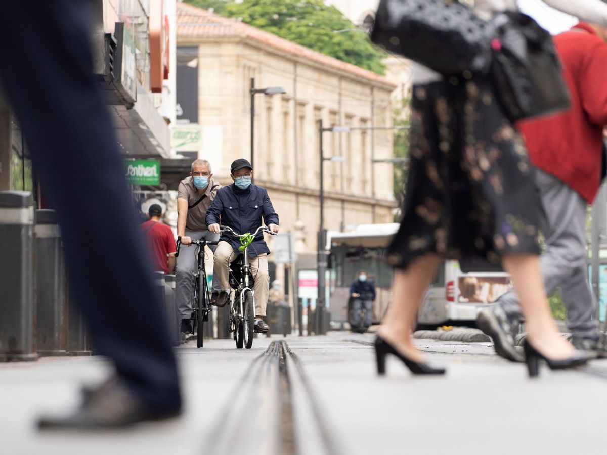 Foto: La movilidad sostenible contribuye a pacificar el tránsito (EFE/A.Ruiz)