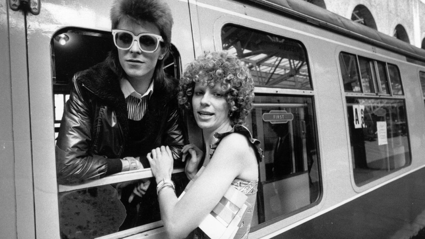  Bowie y su primera mujer, Angie. (Getty)