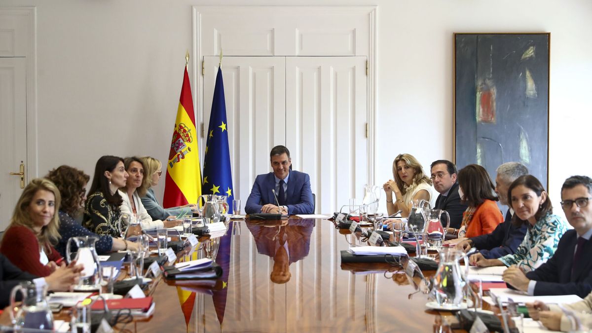 Moncloa designará hoy a Juan Carlos Campo y Laura Díez para el TC sin esperar al CGPJ