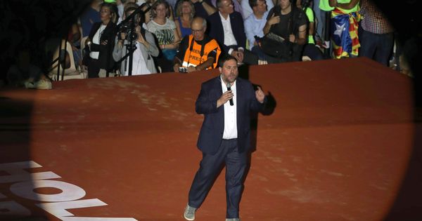 Foto: El vicepresidente económico del Govern, Oriol Junqueras, en el acto unitario del independentismo de Tarragona. (EFE)