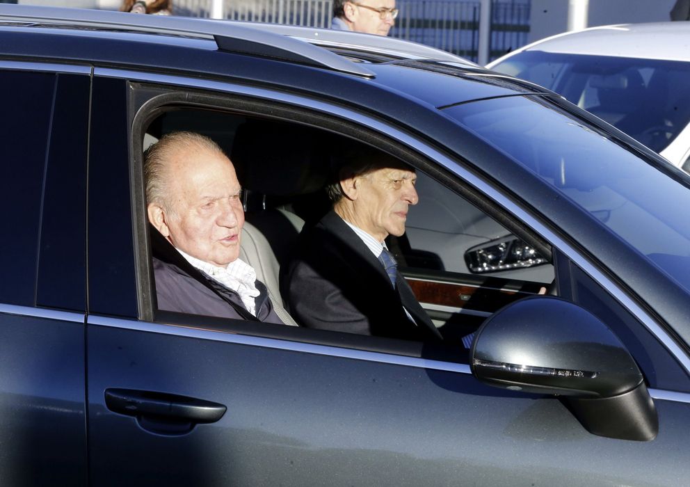Foto: El Rey a su llegada al Hospital Quirón el pasado jueves. 