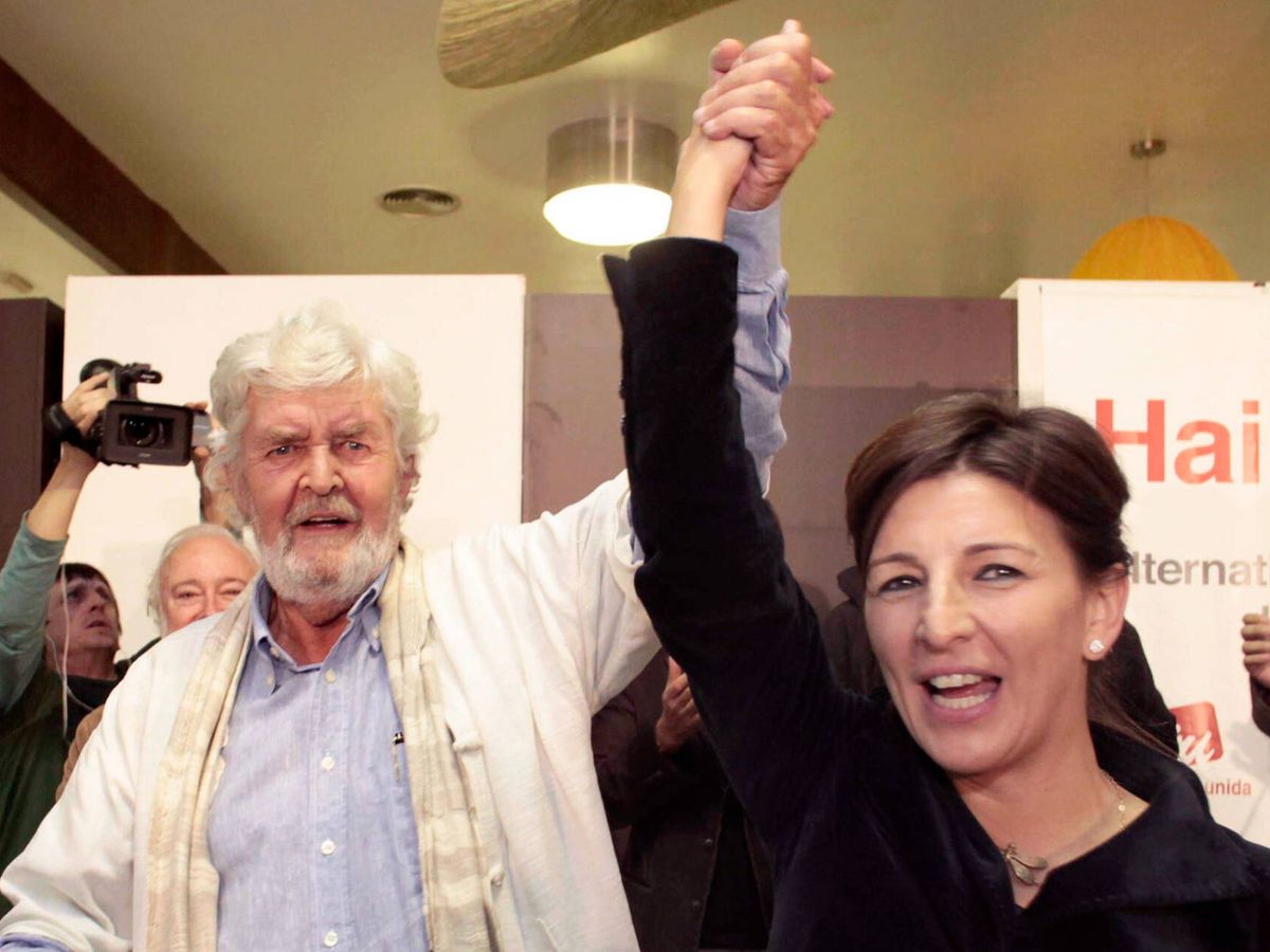 Foto: Xosé Manuel Beiras y Yolanda Díaz durante el inicio de la campaña electoral gallega de 2012. (EFE/Xoan Rey) 