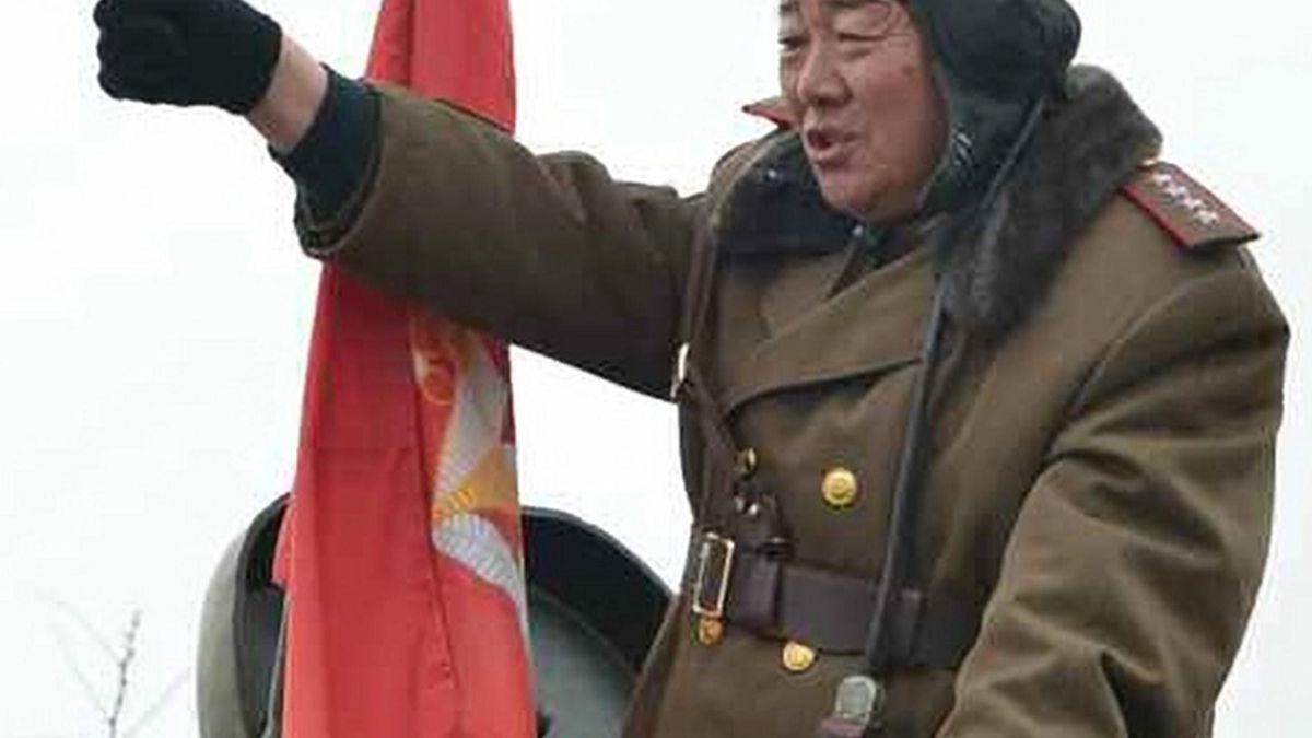 Corea del Norte ejecuta al ministro de Defensa por dormirse durante un desfile
