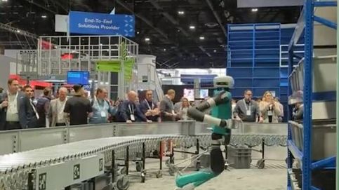 El colapso de un robot provoca miles de reacciones en Twitter y una discusión sobre la jornada laboral