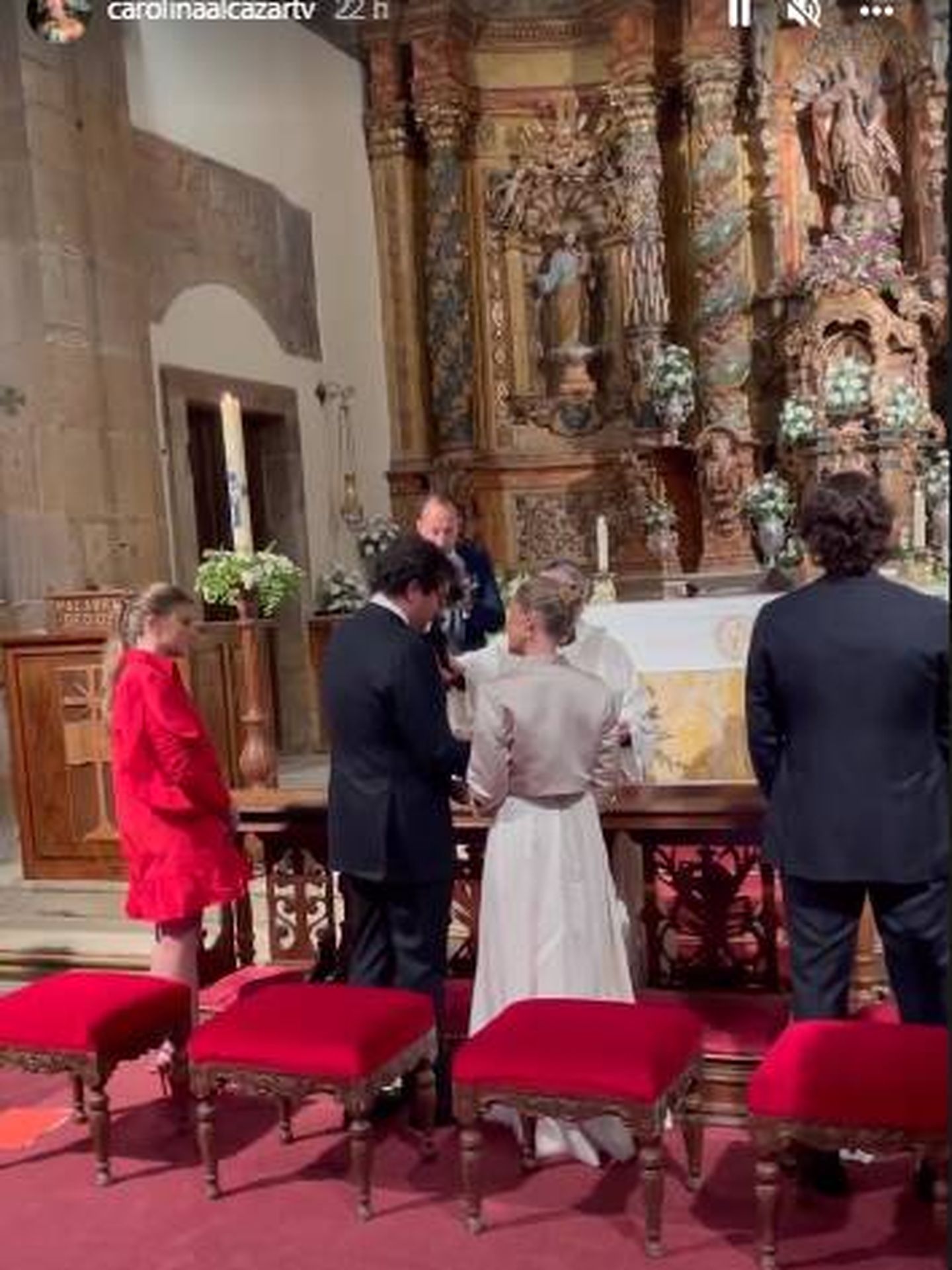 César Cernuda y Chusi Alonso, renovando sus votos en sus bodas de plata. (IG)