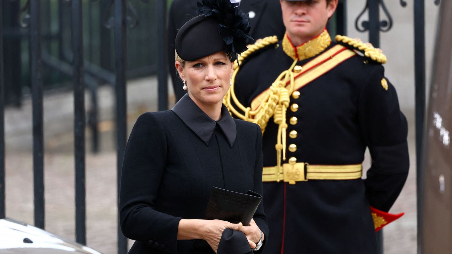 Zara Tindall, nieta de Isabel II, llegando a Westminster. (Reuters/Pool/Hannah McKay)