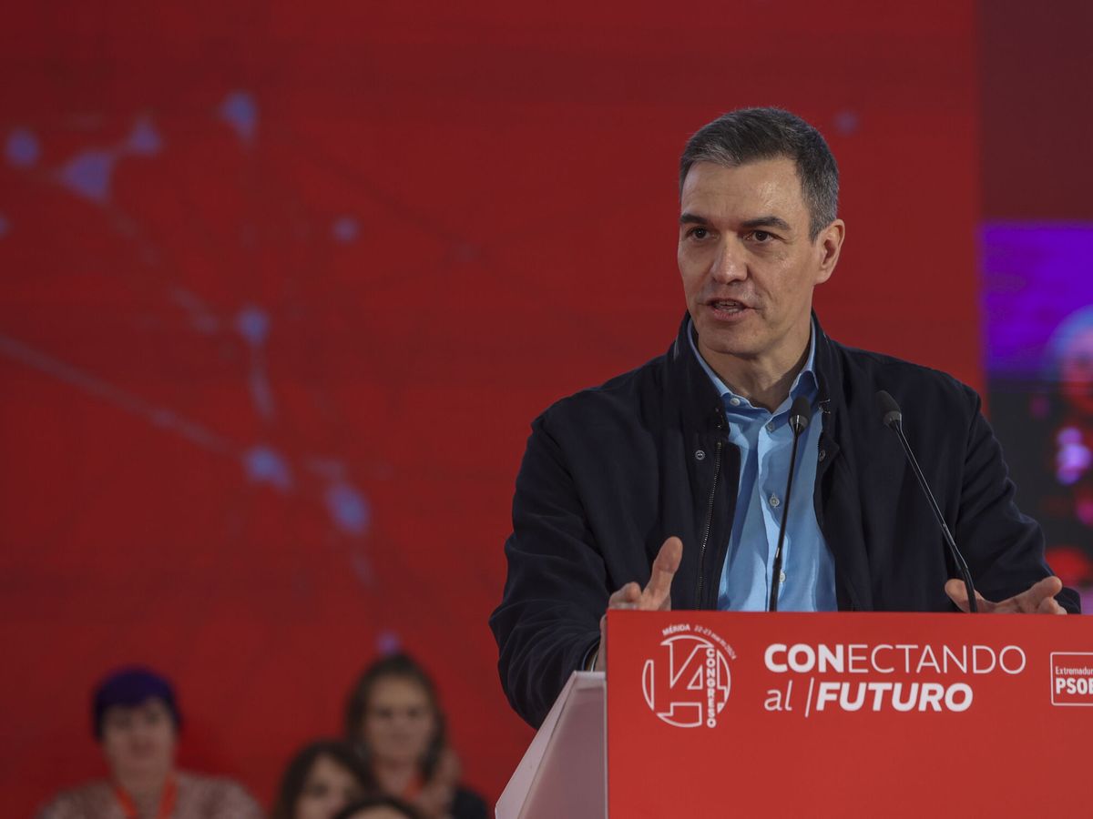 Foto: Sánchez en el Congreso del PSOE de Extremadura. (EFE/Jero Morales)