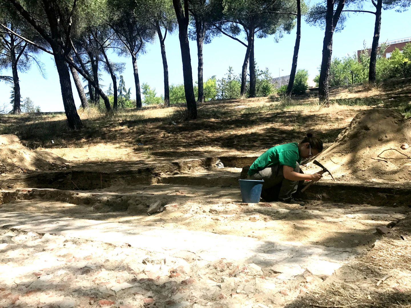 Trabajos arqueológico en el antiguo asilo de Santa Cristina (P.C.)