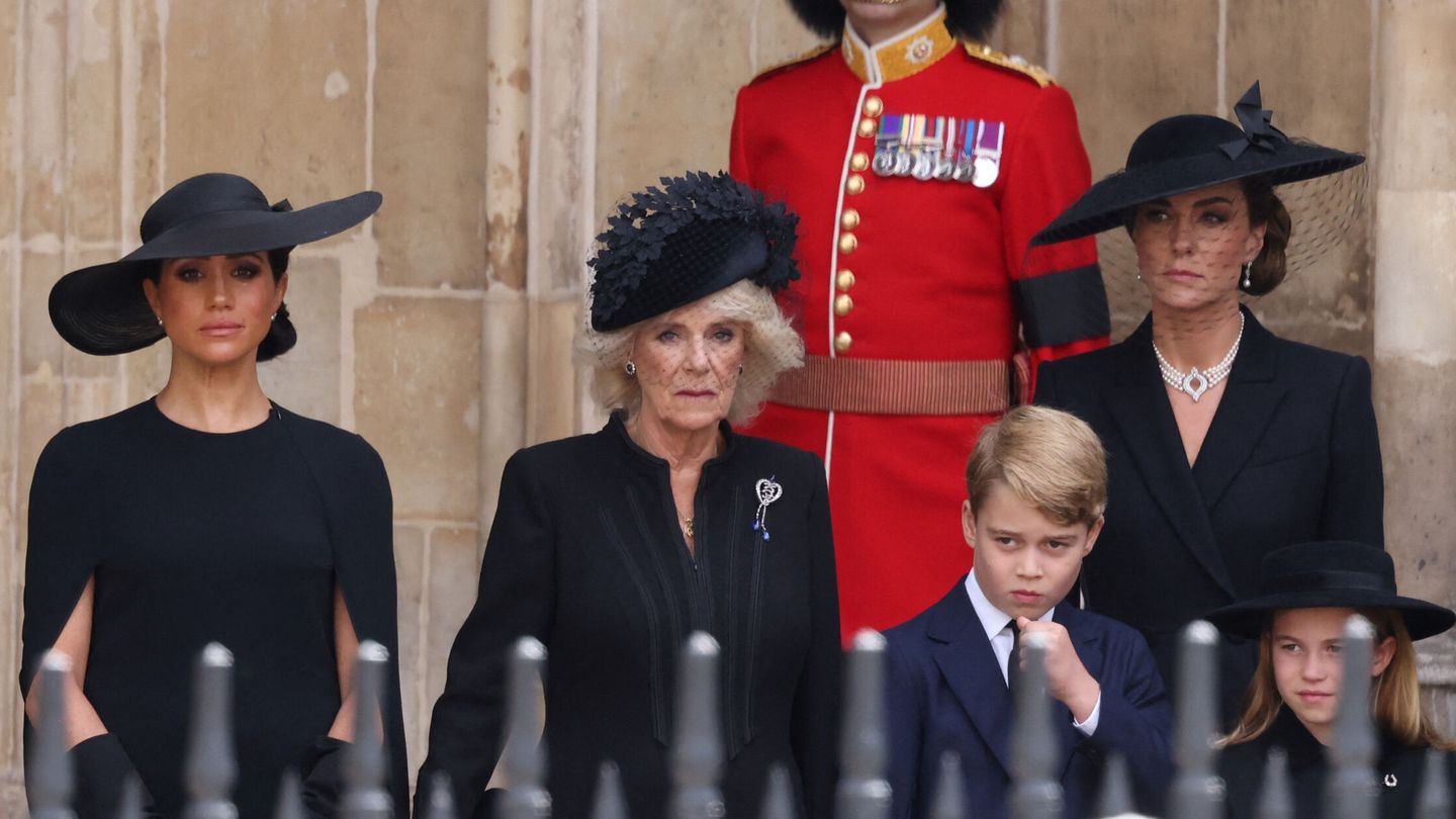 Kate, Meghan y Camila, en el funeral de Isabel II. (Reuters/Tim Merry)