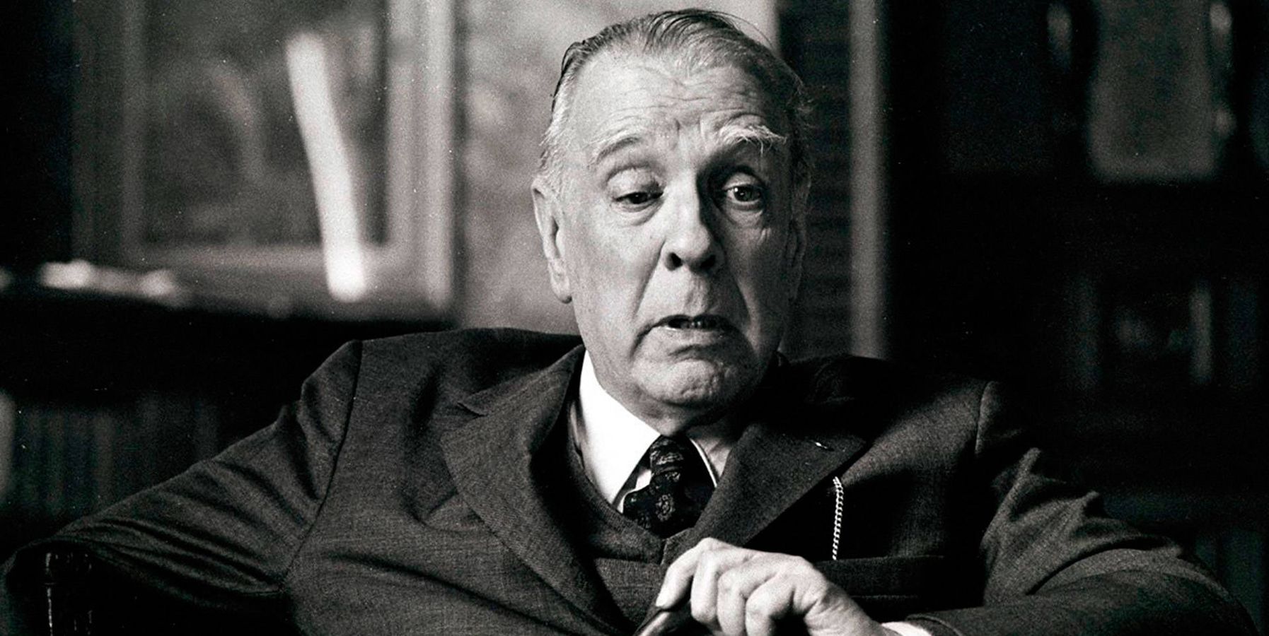 Jorge Luis Borges, escritor: "Uno llega a ser grande por lo que lee, no por lo que escribe"