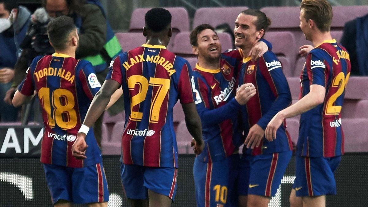 Karaoke en casa de Messi: los futbolistas hacen lo que les da la gana con su burbuja