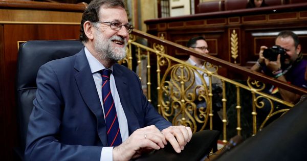 Foto: Mariano Rajoy, al inicio de la sesión de control al Gobierno de esta semana. (EFE)