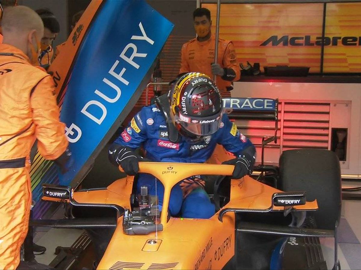 Foto: Carlos Sainz tuvo que bajarse de su monoplaza sin siquiera poder llegar a la parrilla del GP de Bélgica. (Formula 1)
