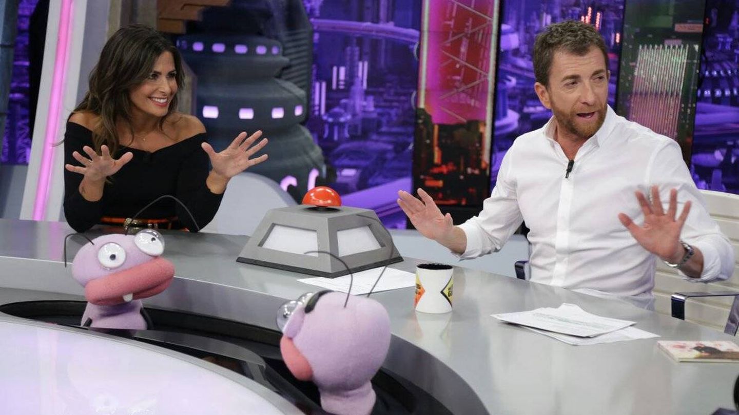 Nuria Roca y Pablo Motos, en 'El hormiguero'. (Antena 3)