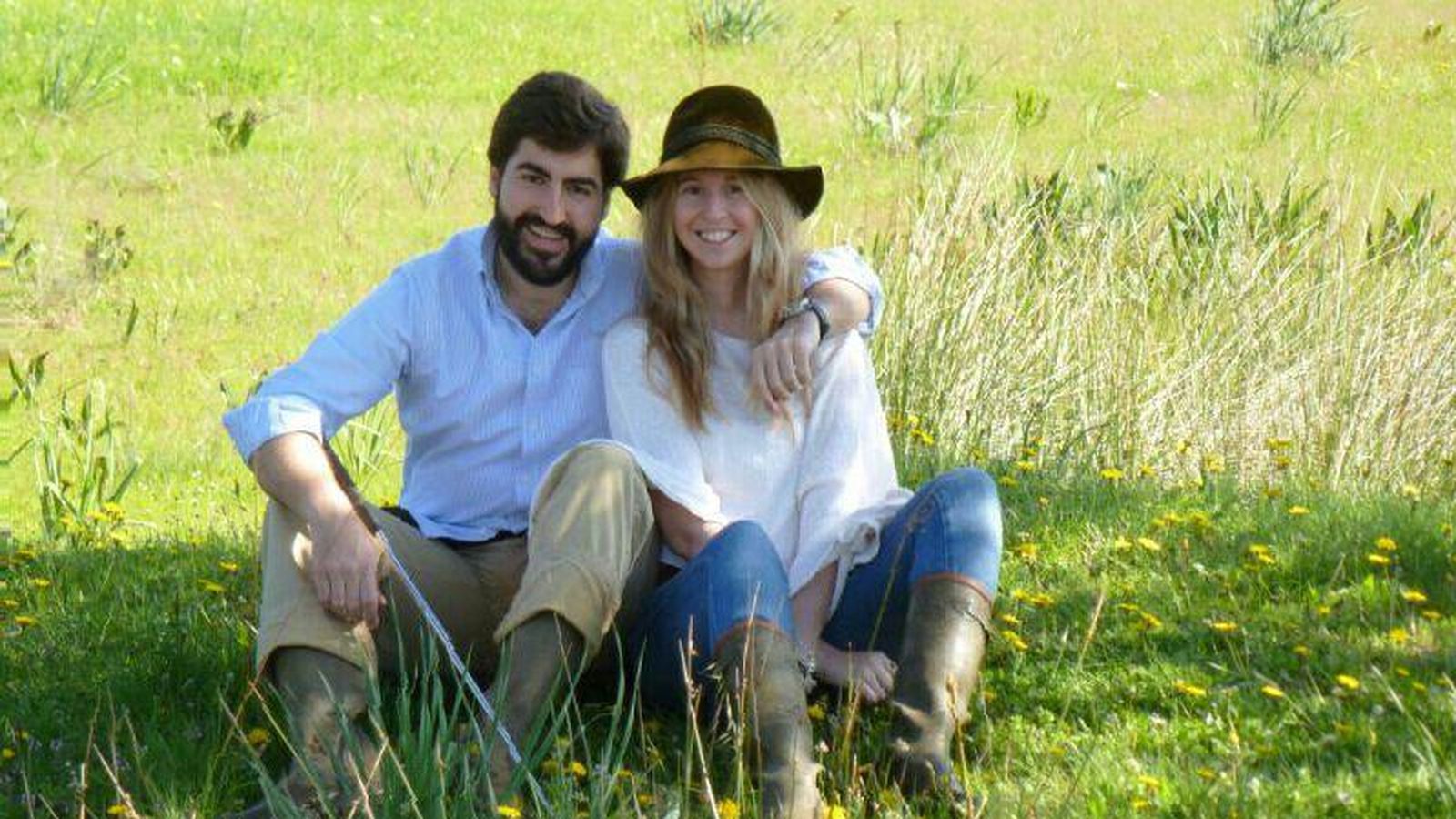 Foto: Javier Morán y Cristina Alabart, en la imagen que aparece en una web de listas de bodas