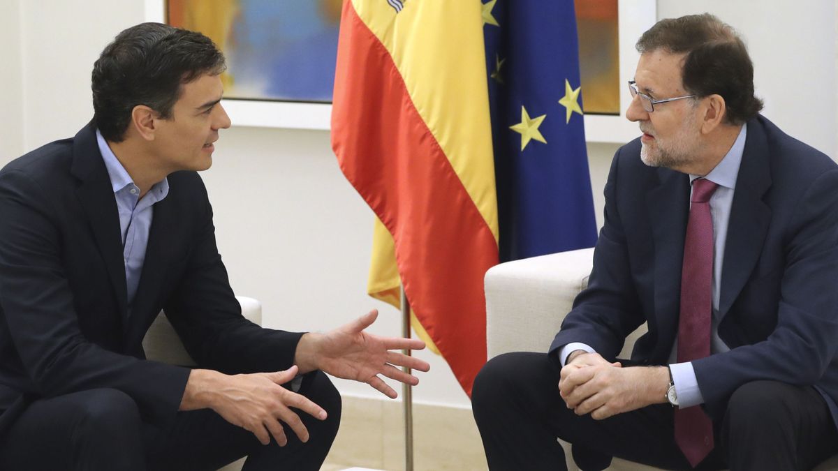Rajoy y Sánchez pactan un frente común contra el referéndum ilegal de Puigdemont