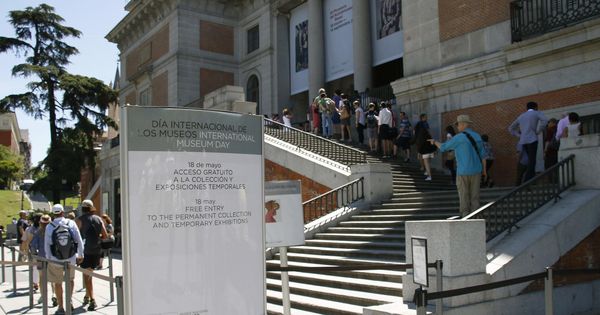 Foto: Cola para entrar en el Museo del Prado de Madrid. (EFE)