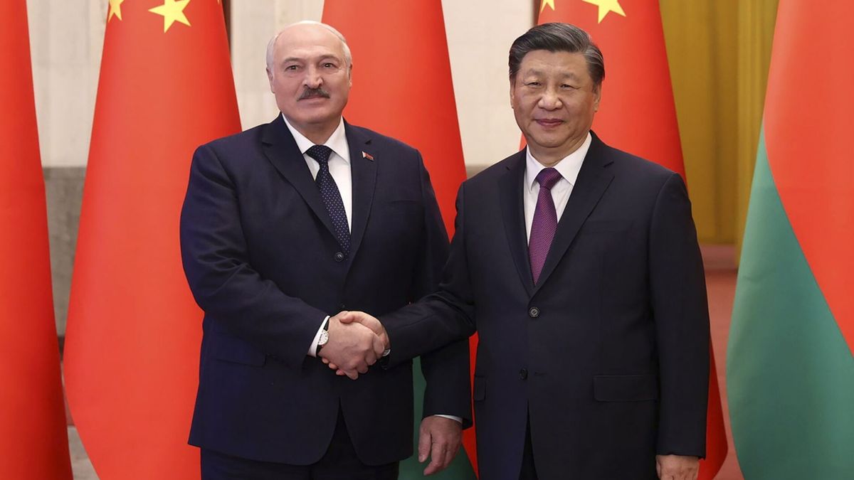 "Una amistad fuerte": ¿por qué China se ha reunido con el mayordomo geopolítico de Putin?