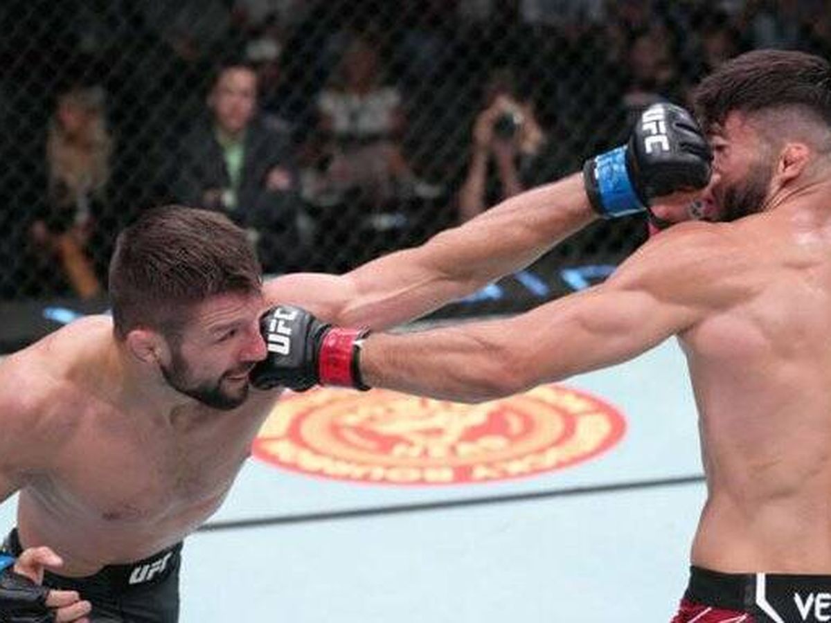 Foto: Mateusz Gamrot contra Arman Tsarukyan en UFC Vegas 57. (UFC Español).