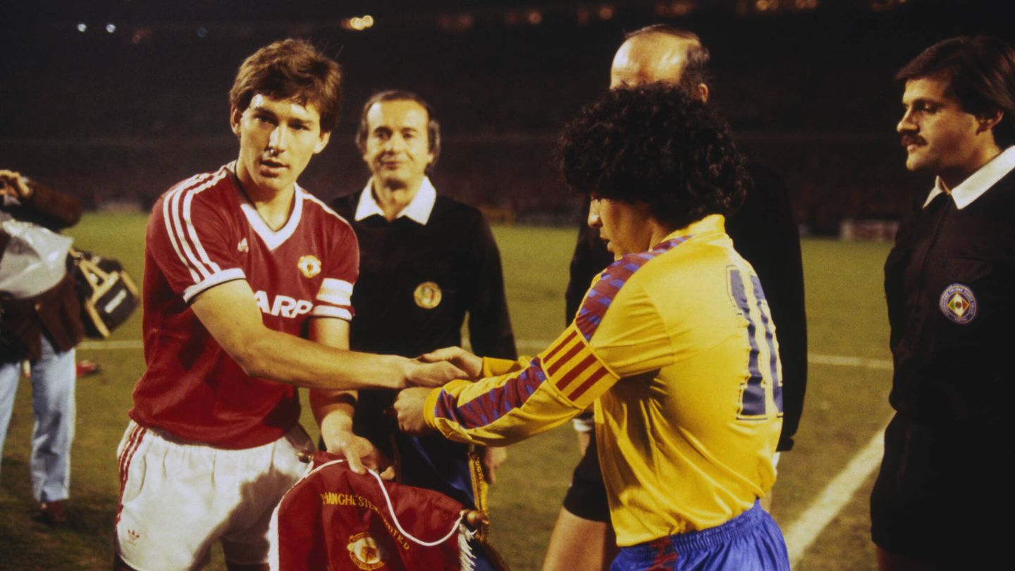 Maradona, como capitán del Barça en un partido de Recopa. (Getty/Trevor Jones)