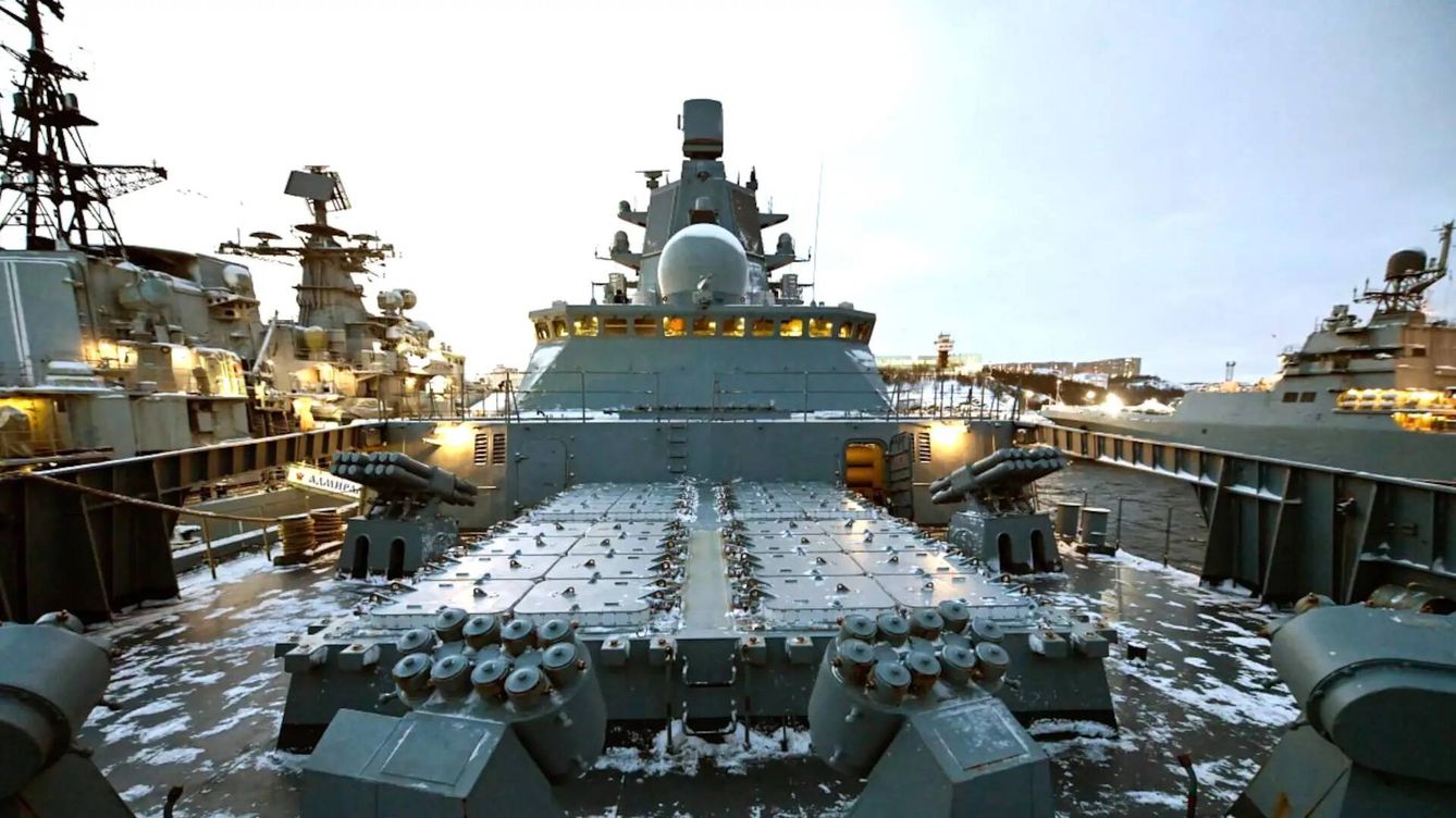 Foto: La fragata Almirante Gorshkov supuestamente cargada con Tsirkon. (TASS)