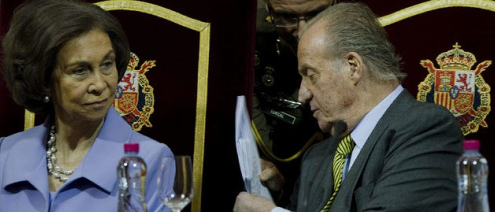Foto: Don Juan Carlos y doña Sofía, 'condenados' a entenderse