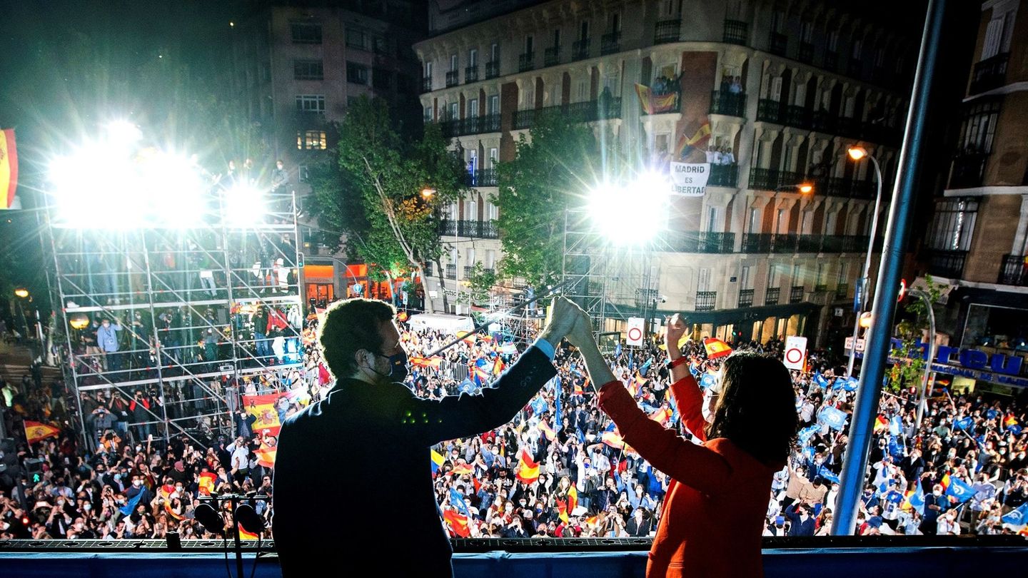 Ayuso y Casado celebran la victoria del PP el pasado 4 de mayo. (EFE)