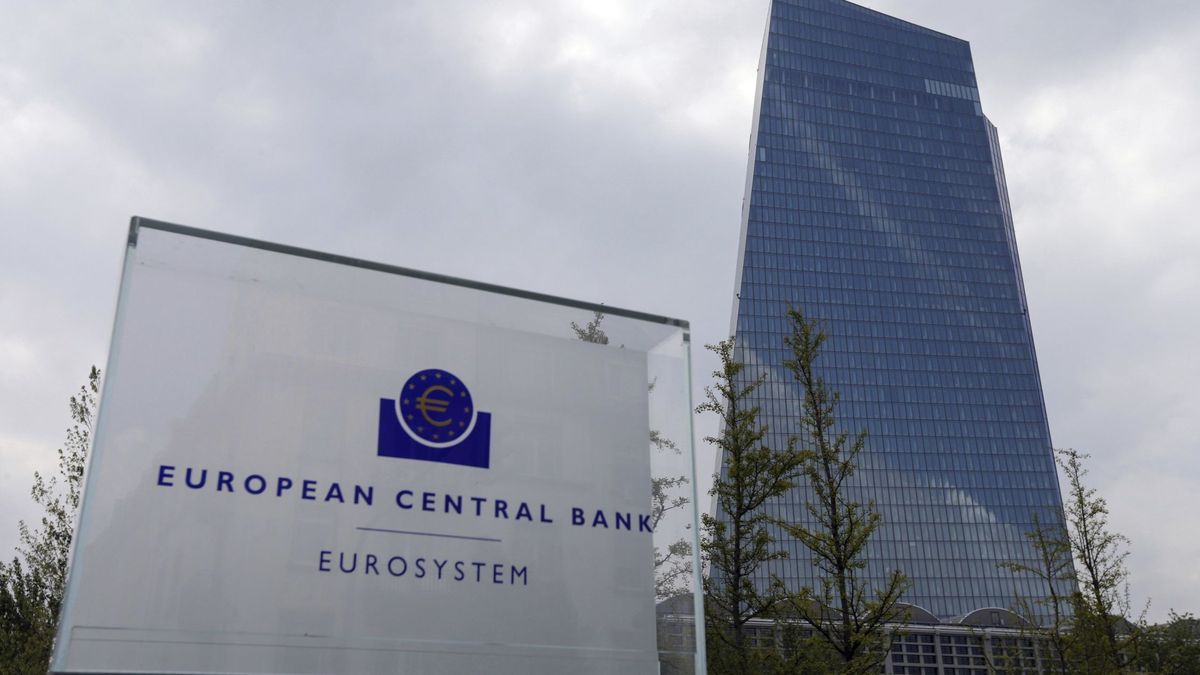 El BCE estudia recortar el QE a la mitad a partir de enero