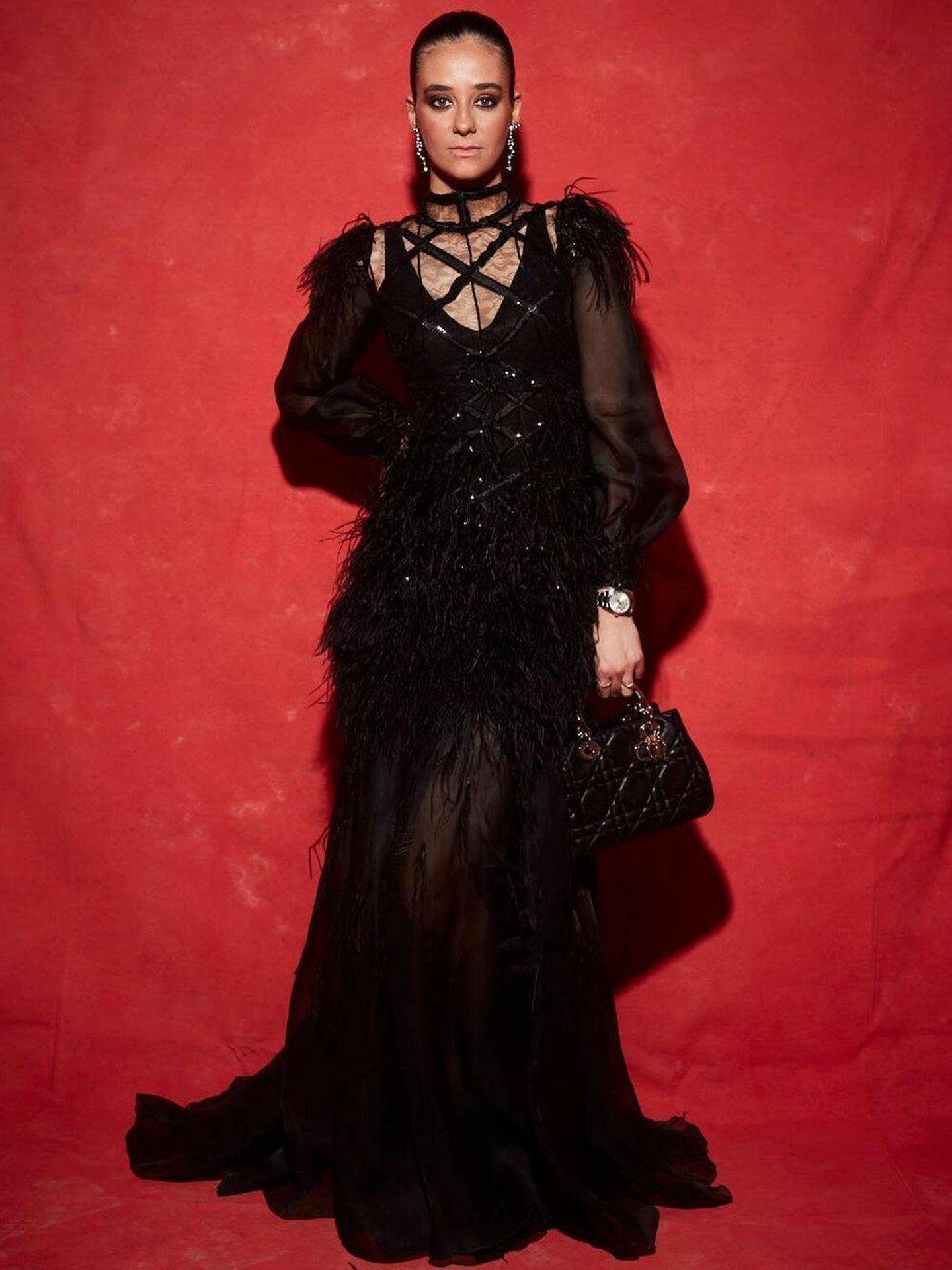 Victoria Federica, con su look de los Goya 2023 y el bolso Dior Lady 95.22. (IG)
