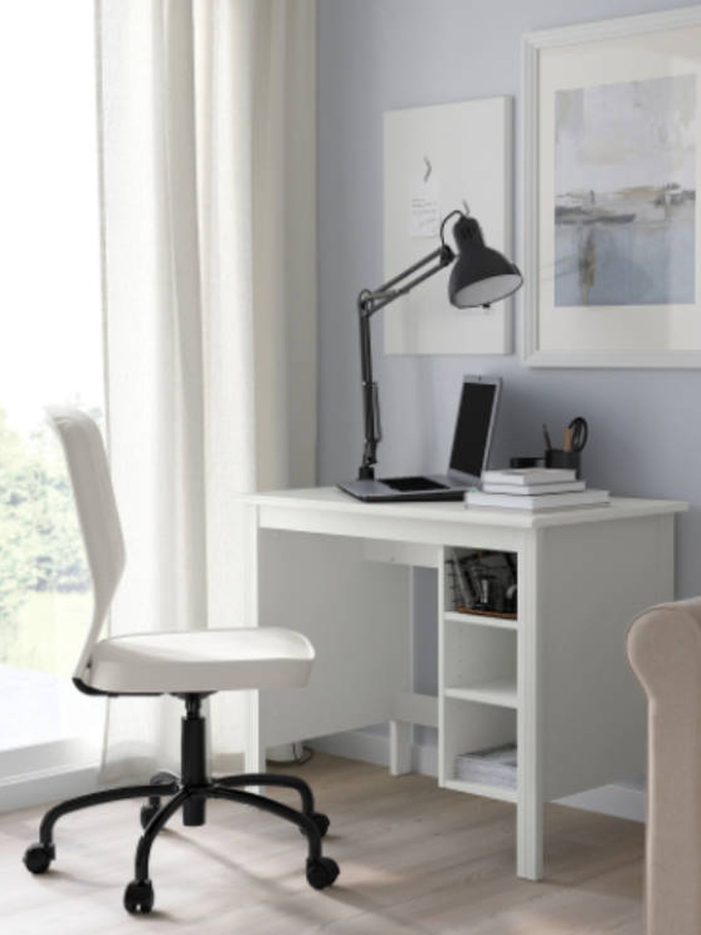 5 escritorios pequeños, prácticos y muy cuquis para montar tu oficina en  casa