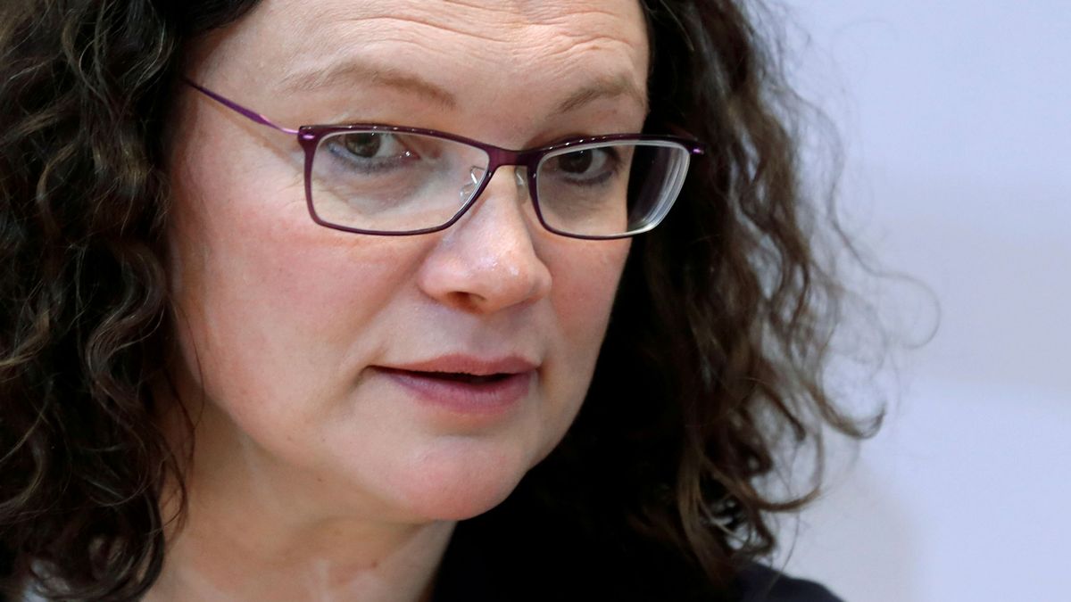 La líder de los socialdemócratas alemanes deja el partido tras el 'sorpasso' de Los Verdes