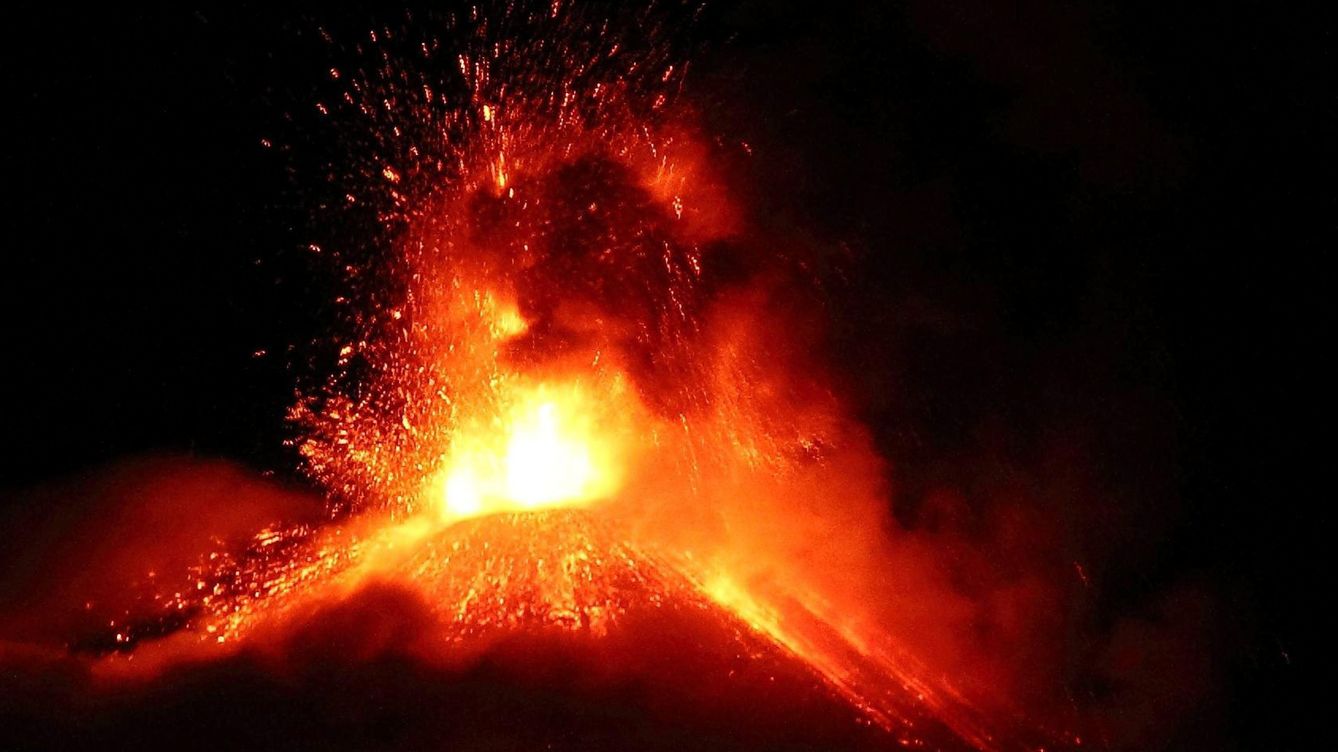 Foto: El Etna en erupción. (EFE)