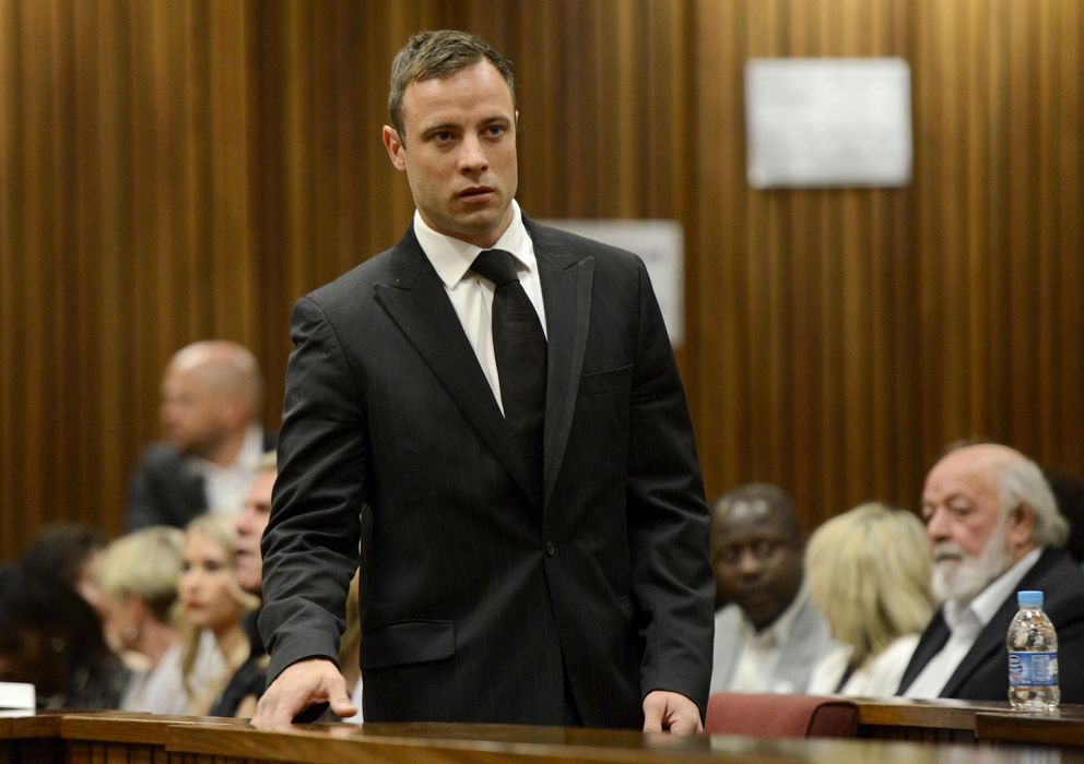 Foto: Oscar Pistorius, momentos antes de conocer su condena por el Tribunal Superior de Pretoria.