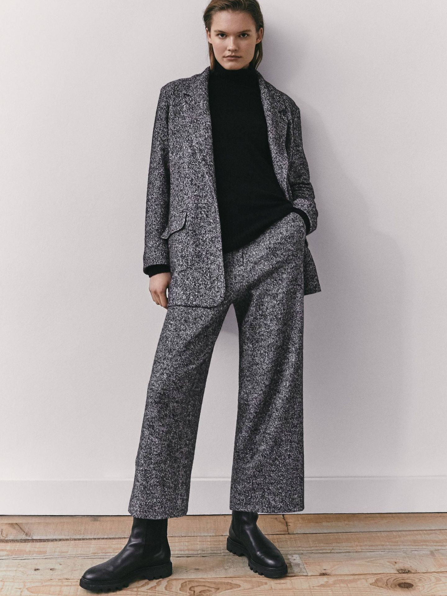 Olvídate del frío con este pantalón de lana de Massimo Dutti. (Cortesía)