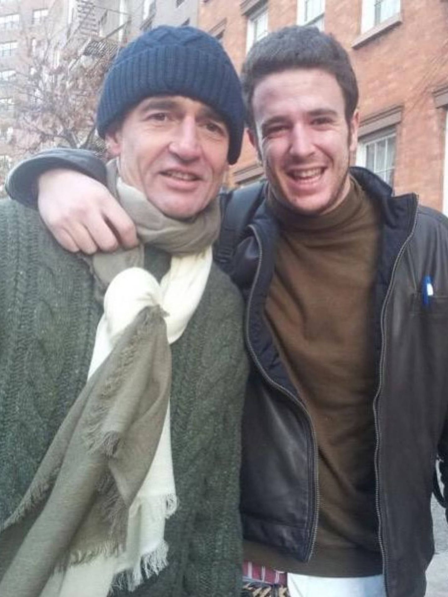 Alessandro Lequio, junto a su hijo Álex. (Instagram @alessandrolequiosr)